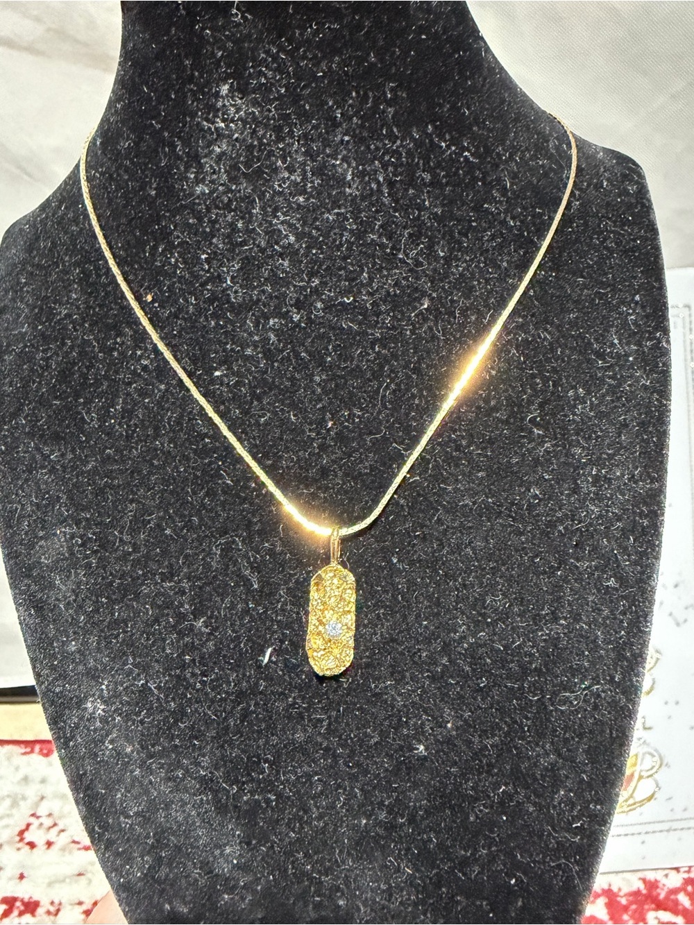 Vintage Ronte of Beverly Hills Vanderbilt Gold Tone Pendant Necklace